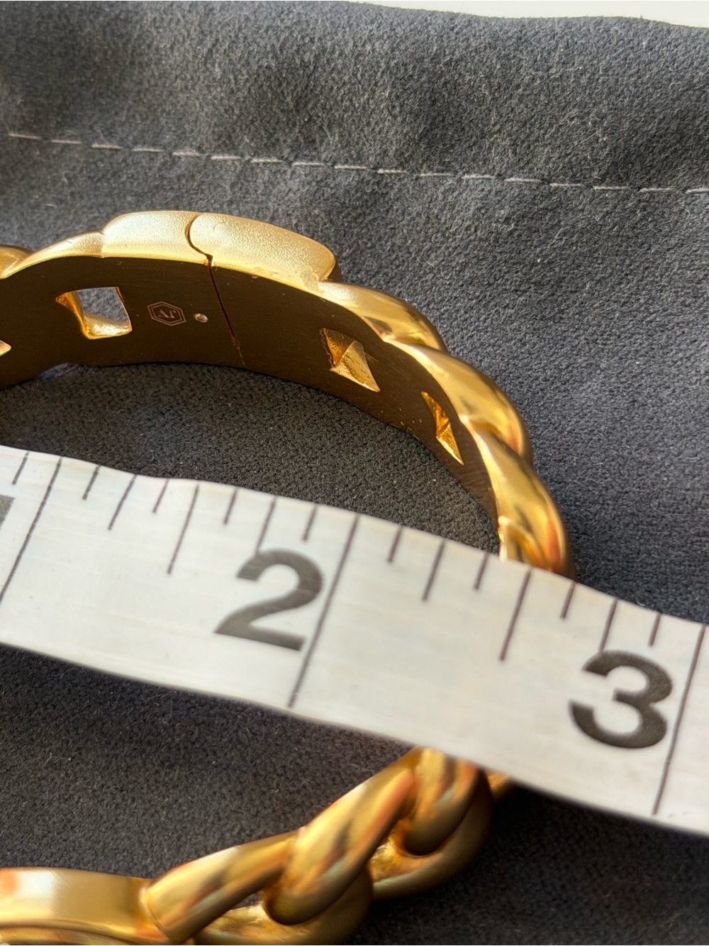 NWOT Julie Vos Gold-Tone Bracelet with Green Cabochons - Picture 10 of 11